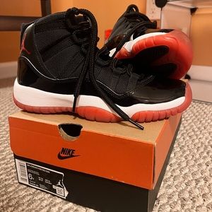 Air Jordan bred 11’s